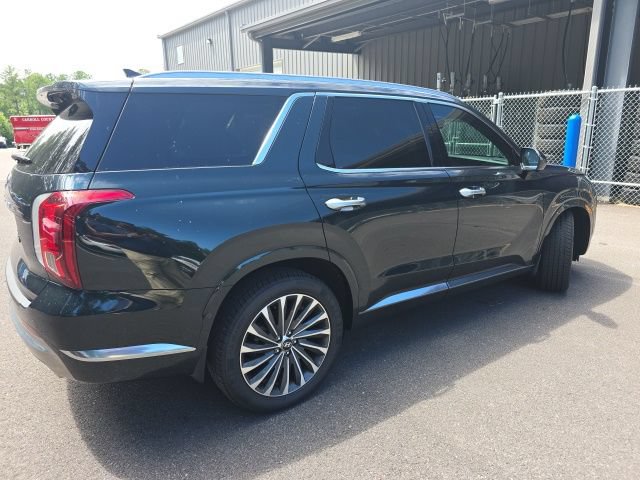 Used 2024 Hyundai Palisade Calligraphy FWD image 5