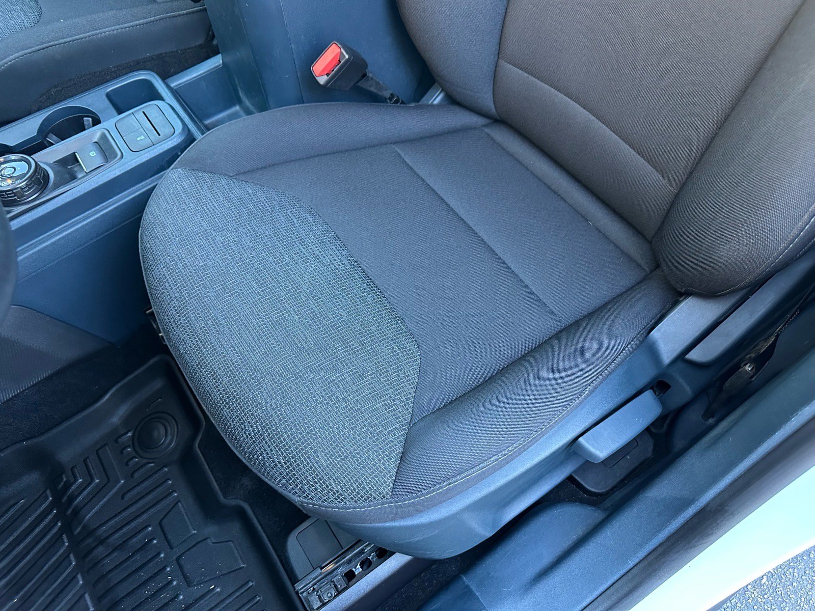 Certified 2025 Ford Maverick XL FWD image 21
