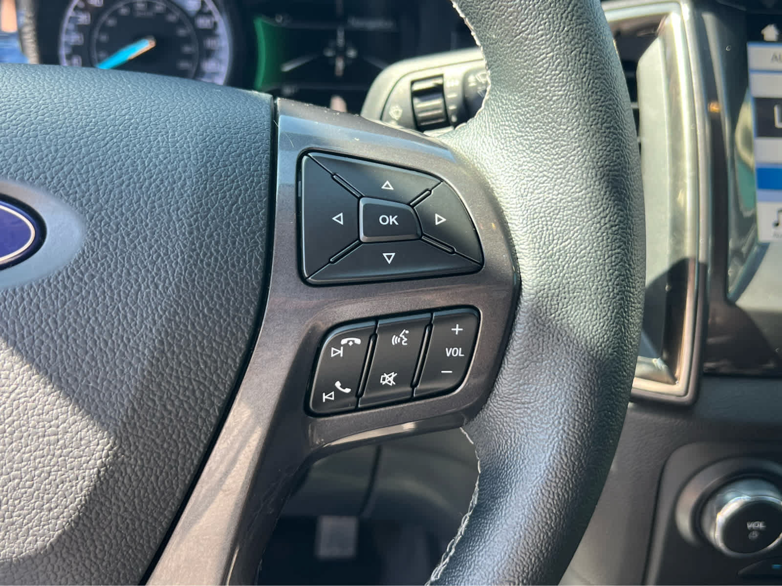 Certified 2019 Ford Ranger Lariat w/ Equipment Group 501A Mid AWD/4WD image 33