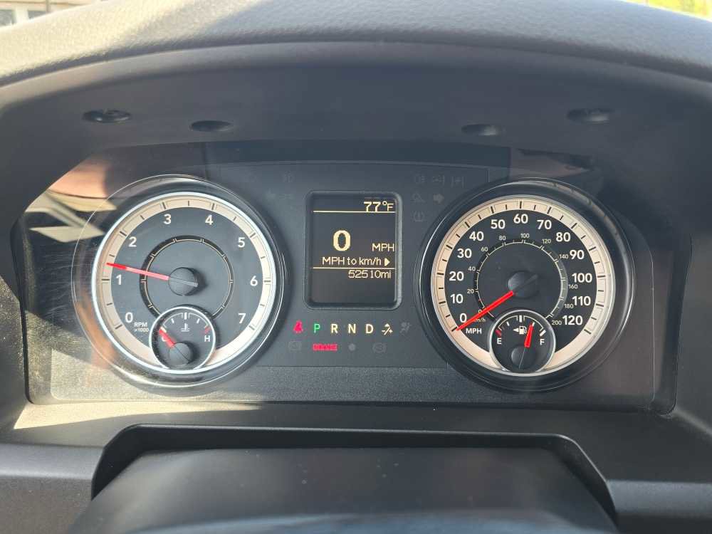 Used 2018 RAM 1500 Express AWD/4WD image 22