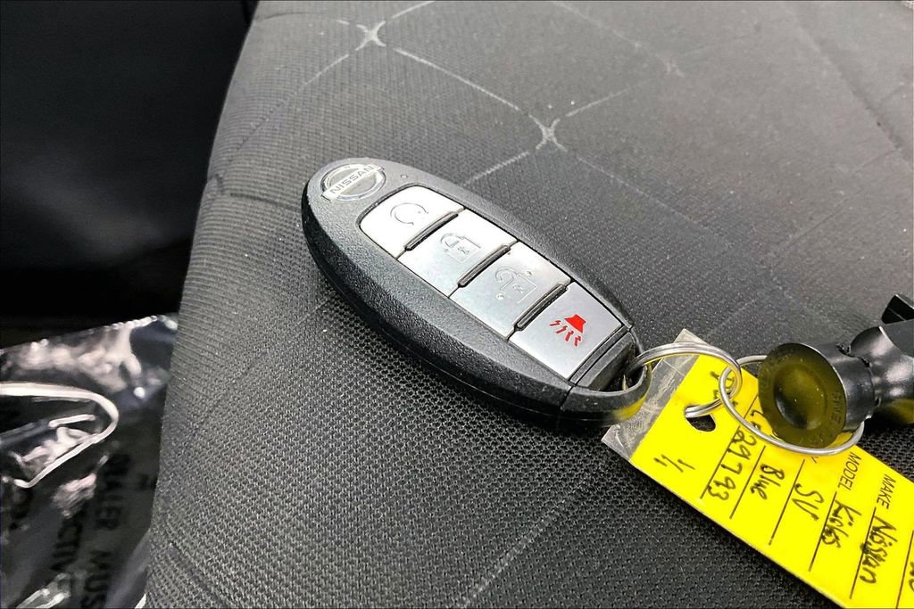 Used 2020 Nissan Kicks SV FWD image 11