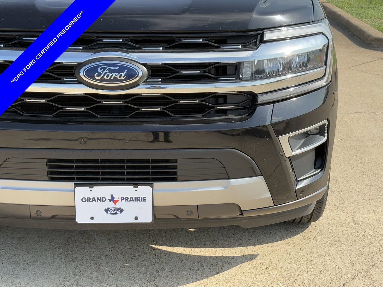 Certified 2024 Ford Expedition Limited RWD image 10