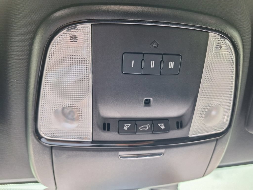 Used 2021 Dodge Durango GT RWD image 17