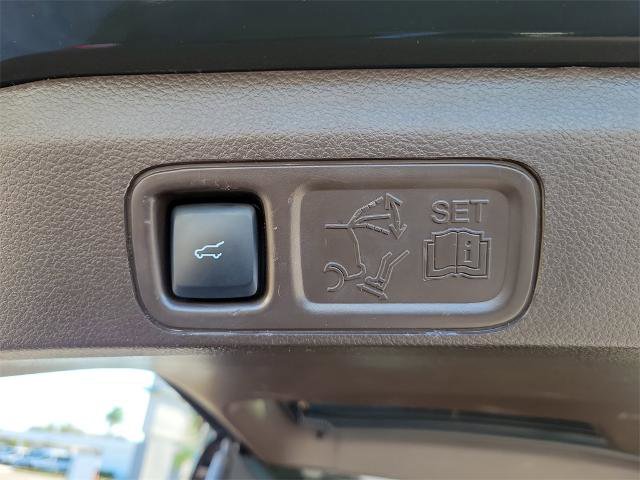 Certified 2022 Ford Expedition Max King Ranch image 11