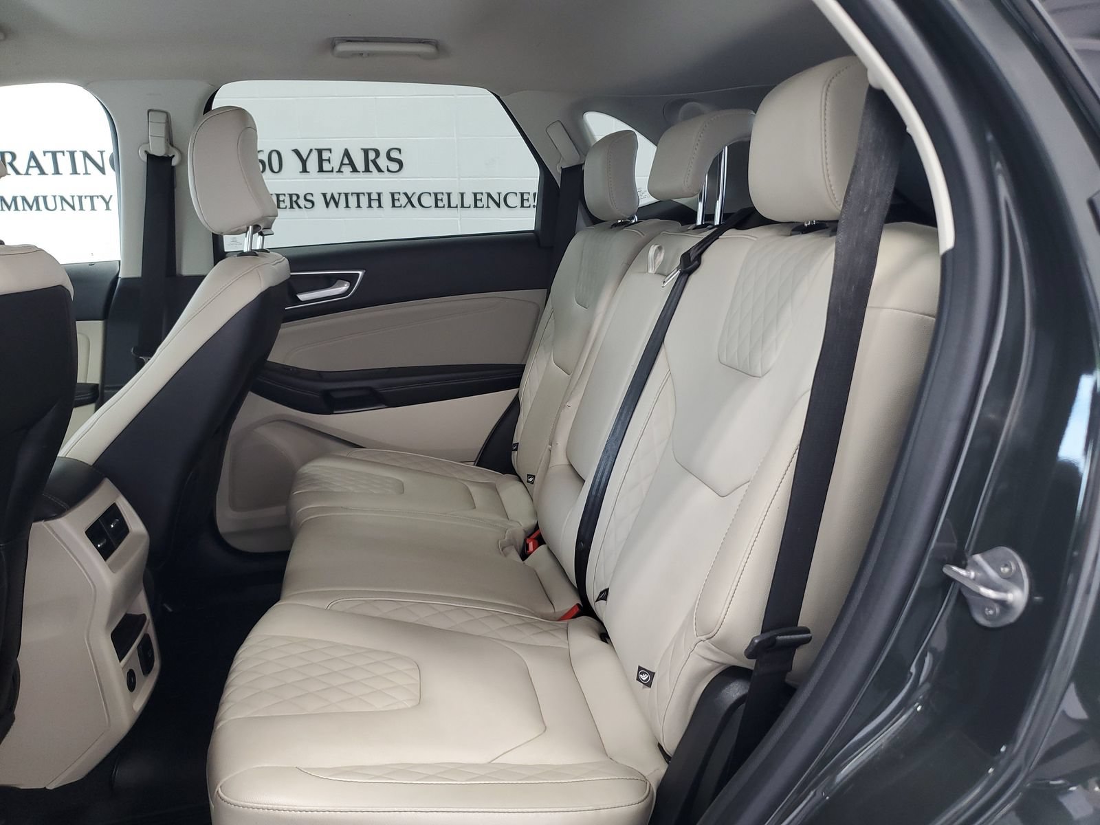 Certified 2024 Ford Edge Titanium AWD/4WD image 8