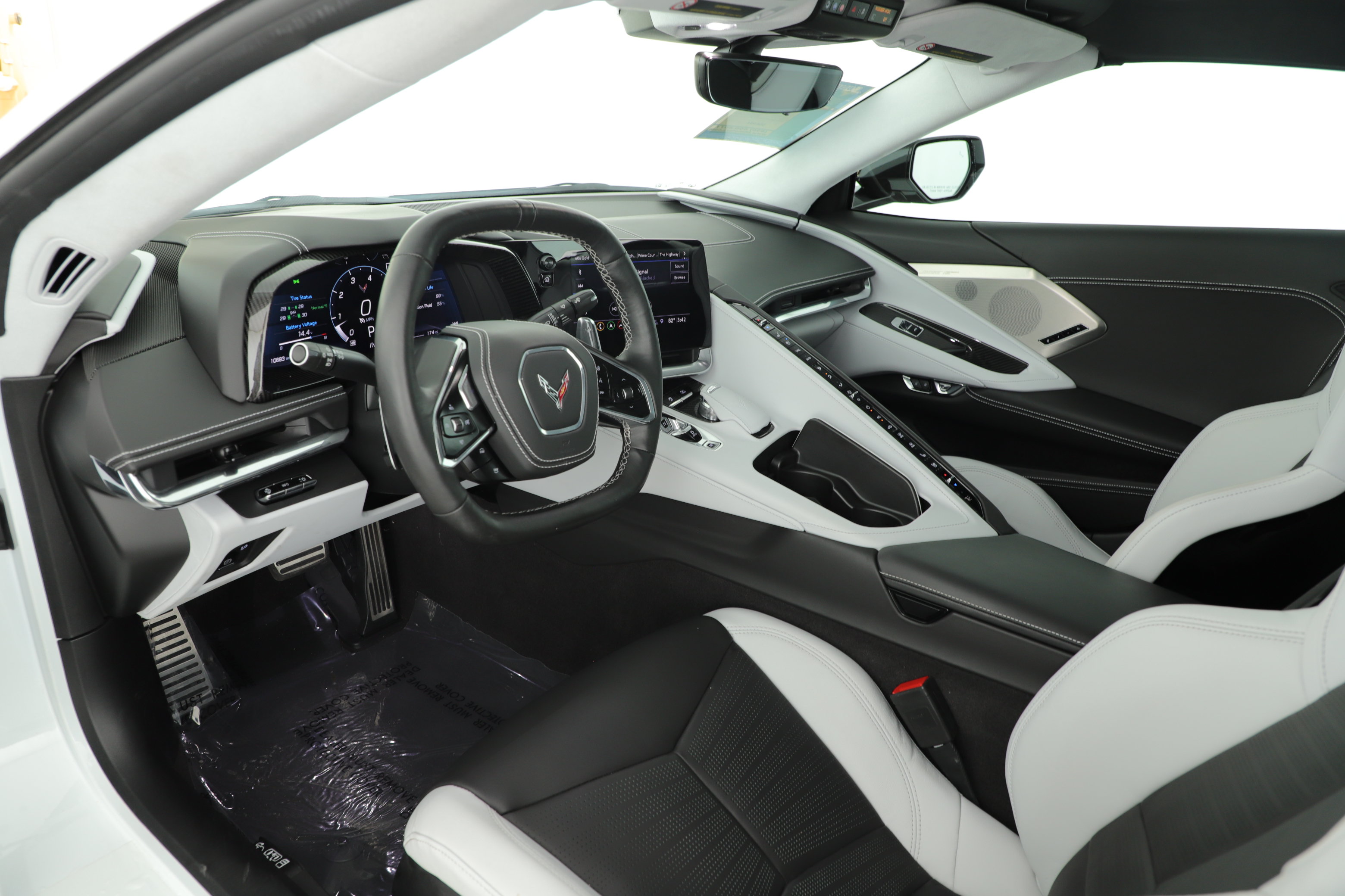 Used 2020 Chevrolet Corvette Stingray Premium Cpe w/ 3LT Preferred Equipment Group RWD image 10