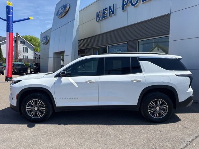 Used 2025 Chevrolet Traverse LT AWD/4WD image 9