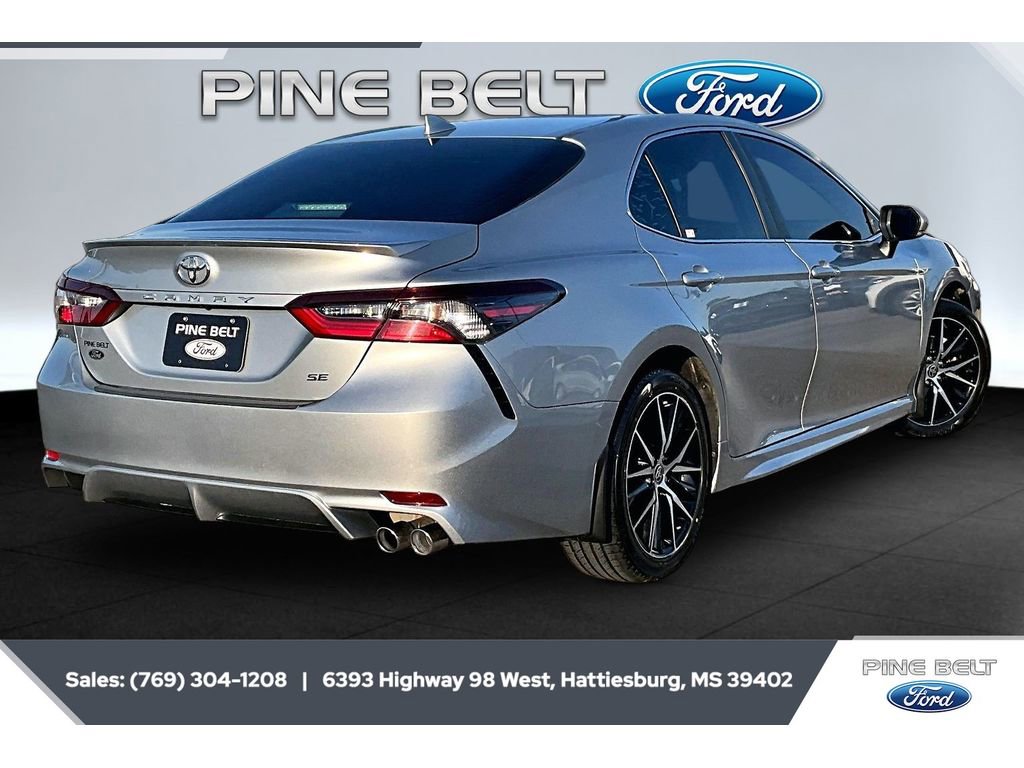 Used 2022 Toyota Camry SE FWD image 11