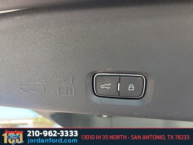 Certified 2025 Ford Expedition Max Platinum AWD/4WD image 17