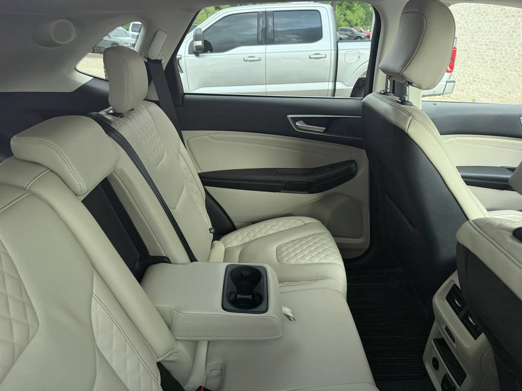 Certified 2024 Ford Edge Titanium w/ Equipment Group 301A AWD/4WD image 9