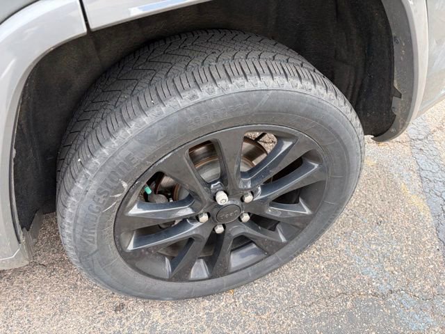 Used 2020 Jeep Grand Cherokee Altitude image 11