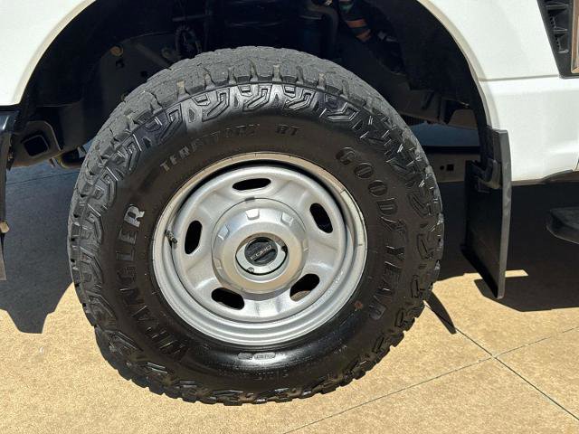 Certified 2025 Ford F250 XL w/ XL Off-Road Package AWD/4WD image 5