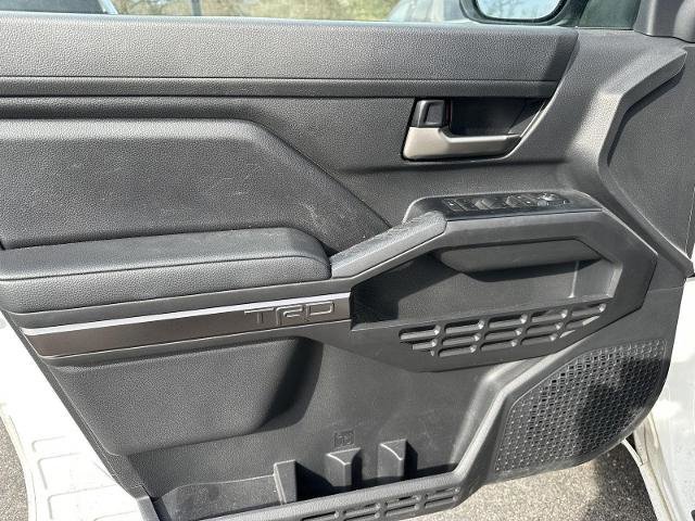 Used 2025 Toyota Tacoma TRD Sport image 11