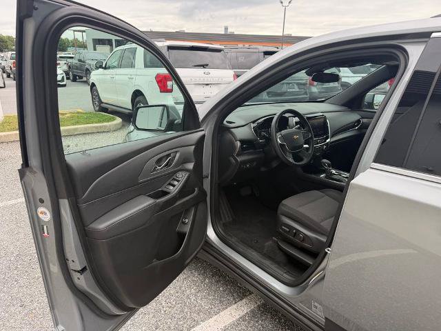 Used 2023 Chevrolet Traverse LT FWD image 10