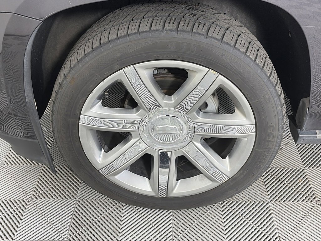 Used 2018 Cadillac Escalade Premium Luxury image 8