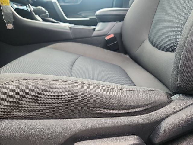 Used 2023 Toyota RAV4 LE AWD/4WD image 22