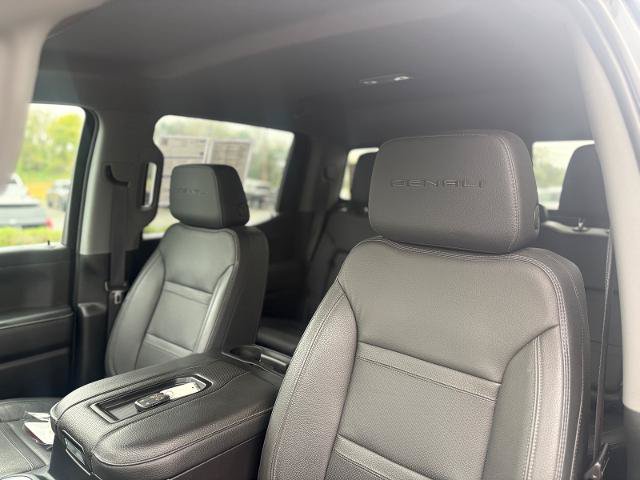 Used 2022 GMC Sierra 1500 Denali AWD/4WD image 14