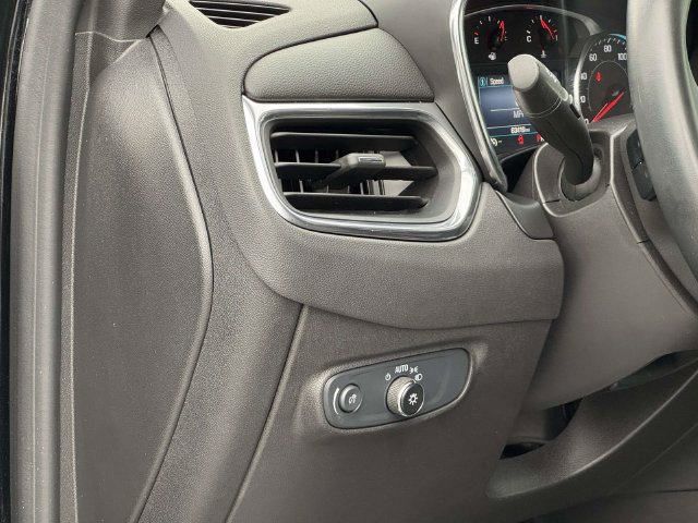 Used 2024 Chevrolet Equinox LT FWD image 31