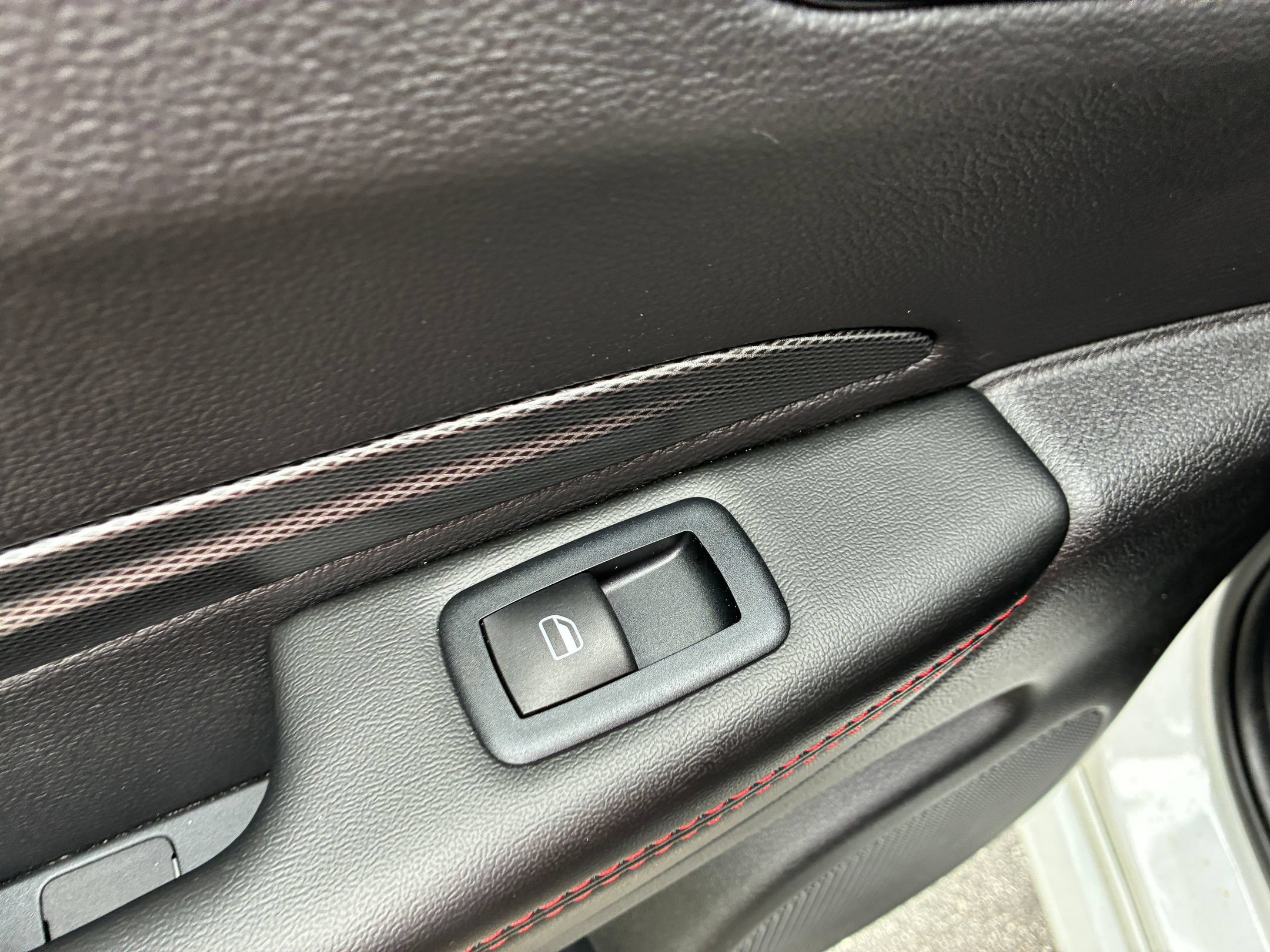 Used 2025 Dodge Durango GT AWD/4WD image 27