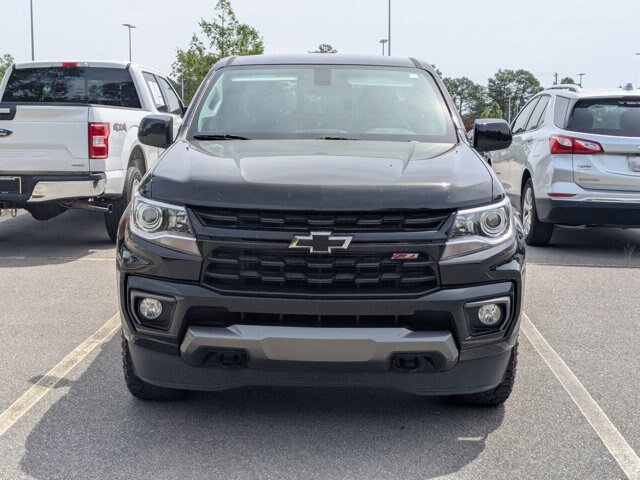 Used 2022 Chevrolet Colorado Z71 w/ Z71 Midnight Edition AWD/4WD image 2