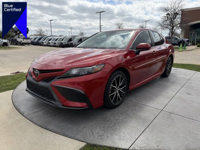 Used 2021 Toyota Camry SE w/ Carpet Mat Package (TMS) image 1