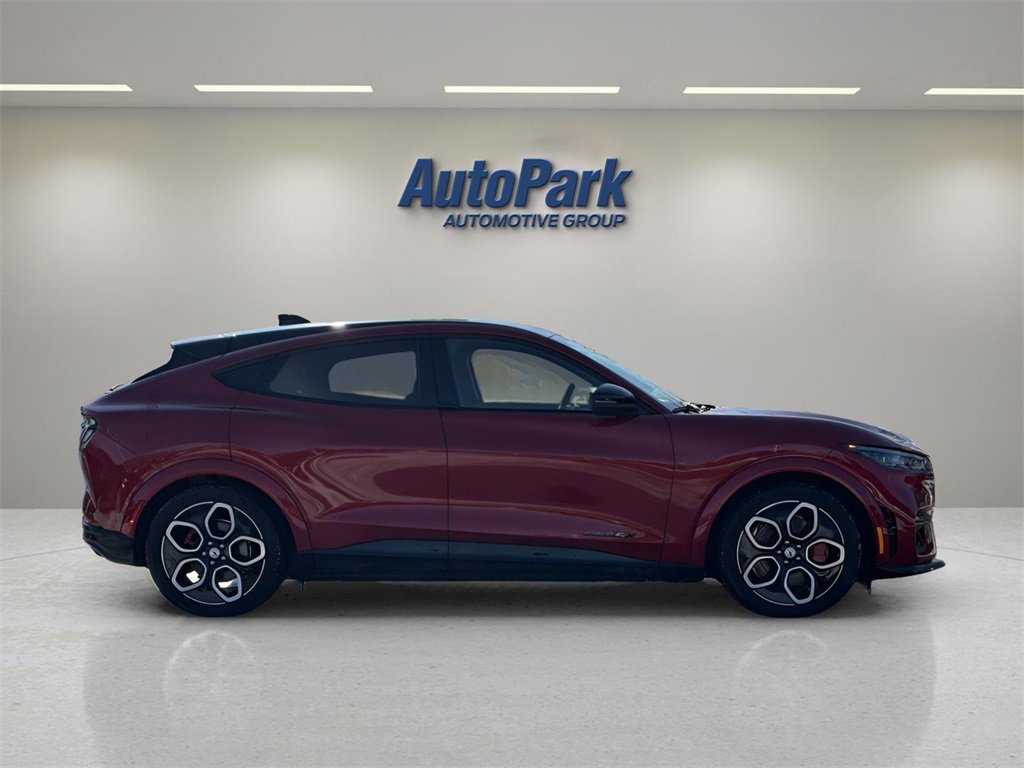 Certified 2022 Ford Mustang Mach-E GT image 8