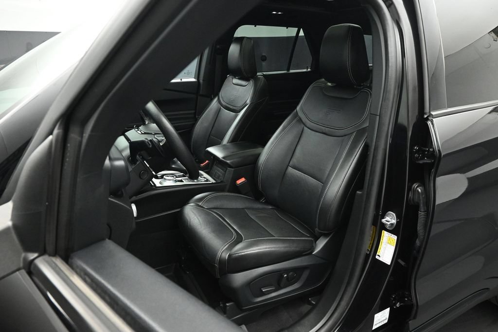 Certified 2023 Ford Explorer ST w/ Equipment Group 401A AWD/4WD image 8