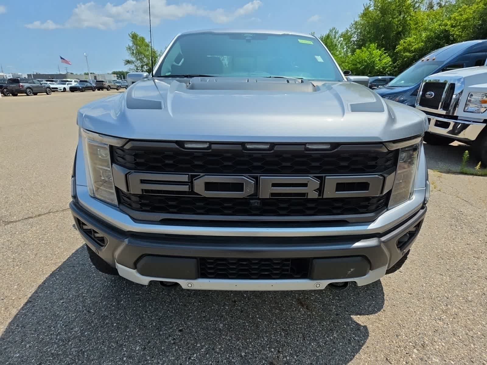 Certified 2022 Ford F150 Raptor w/ Raptor 37 Performance Package AWD/4WD image 3