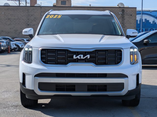 Used 2025 Kia Telluride S FWD image 9