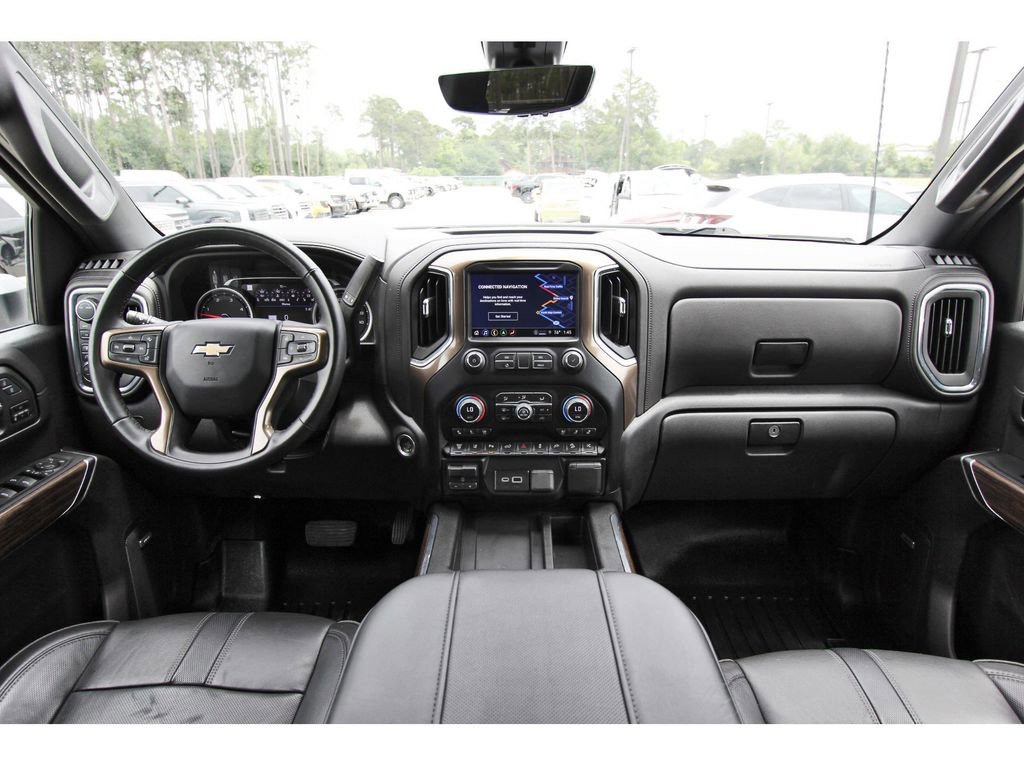 Used 2023 Chevrolet Silverado 2500 High Country w/ Technology Package AWD/4WD image 12