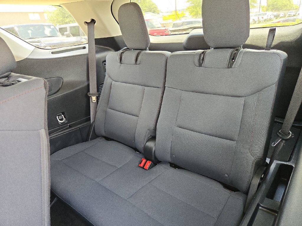 Certified 2025 Ford Explorer Active RWD image 15