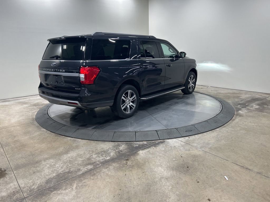 Certified 2022 Ford Expedition Max XLT image 5