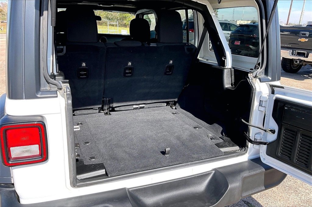 Used 2019 Jeep Wrangler Unlimited Sport S image 34