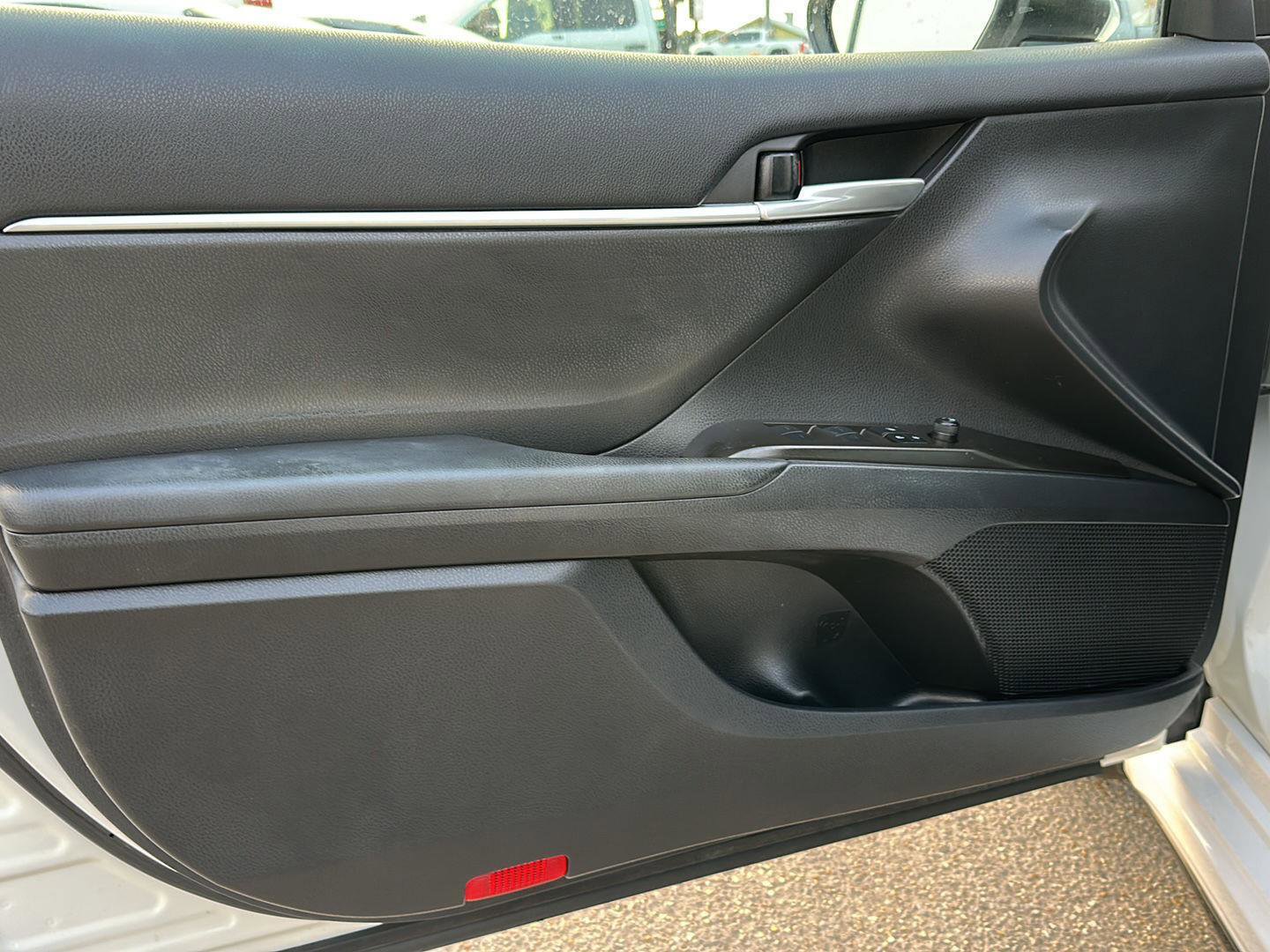 Used 2024 Toyota Camry SE image 38