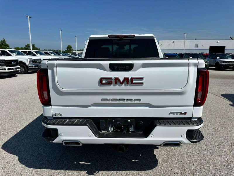 Used 2023 GMC Sierra 1500 AT4 w/ AT4 Premium Package AWD/4WD image 4