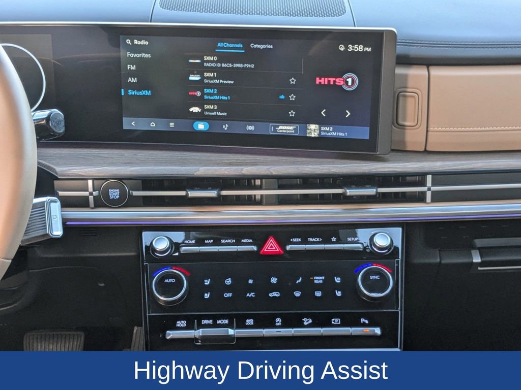 Used 2025 Hyundai Santa Fe Limited image 22