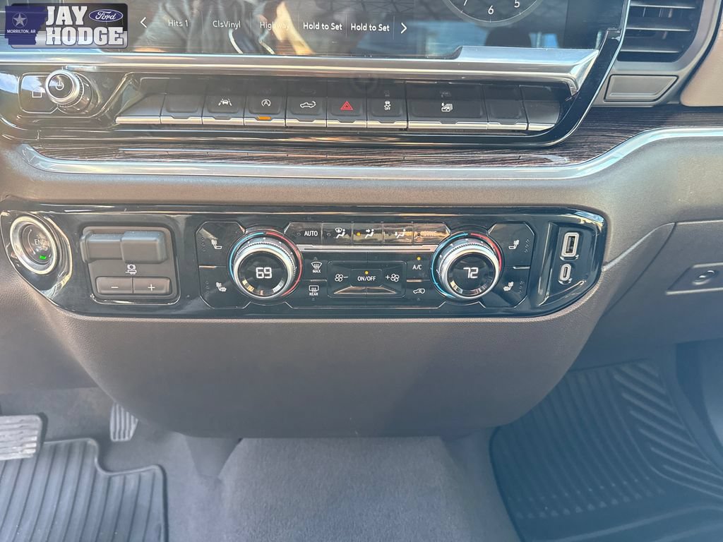 Used 2025 GMC Sierra 1500 SLE AWD/4WD image 23