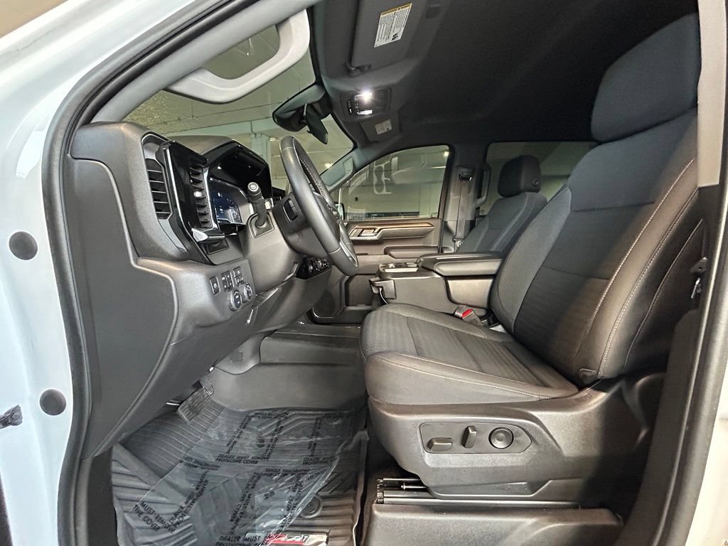 Used 2023 Chevrolet Silverado 1500 LT Trail Boss w/ Protection Package AWD/4WD image 11