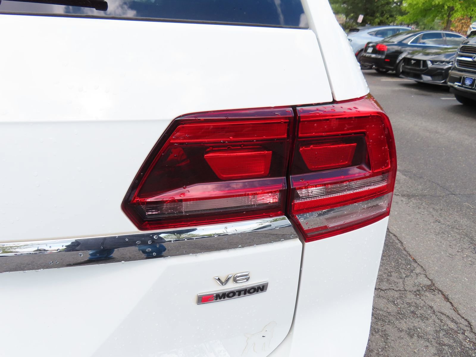 Used 2019 Volkswagen Atlas SE w/ Towing Package AWD/4WD image 9