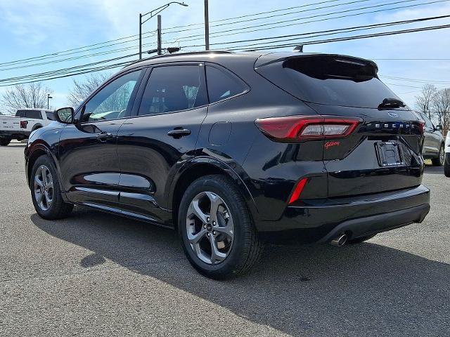 Certified 2024 Ford Escape ST-Line w/ Cold Weather Package FWD image 4