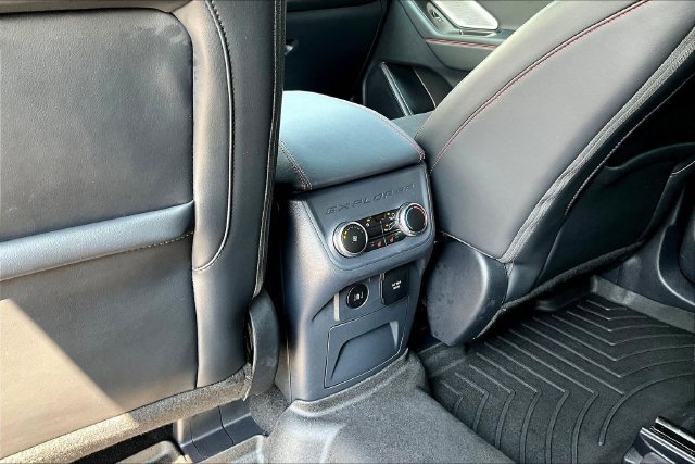 Certified 2025 Ford Explorer ST AWD/4WD image 10