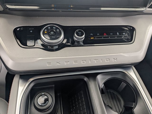 Certified 2025 Ford Expedition Active RWD image 26