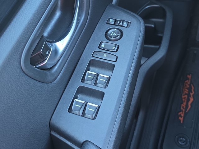 Used 2025 Honda Pilot TrailSport image 21