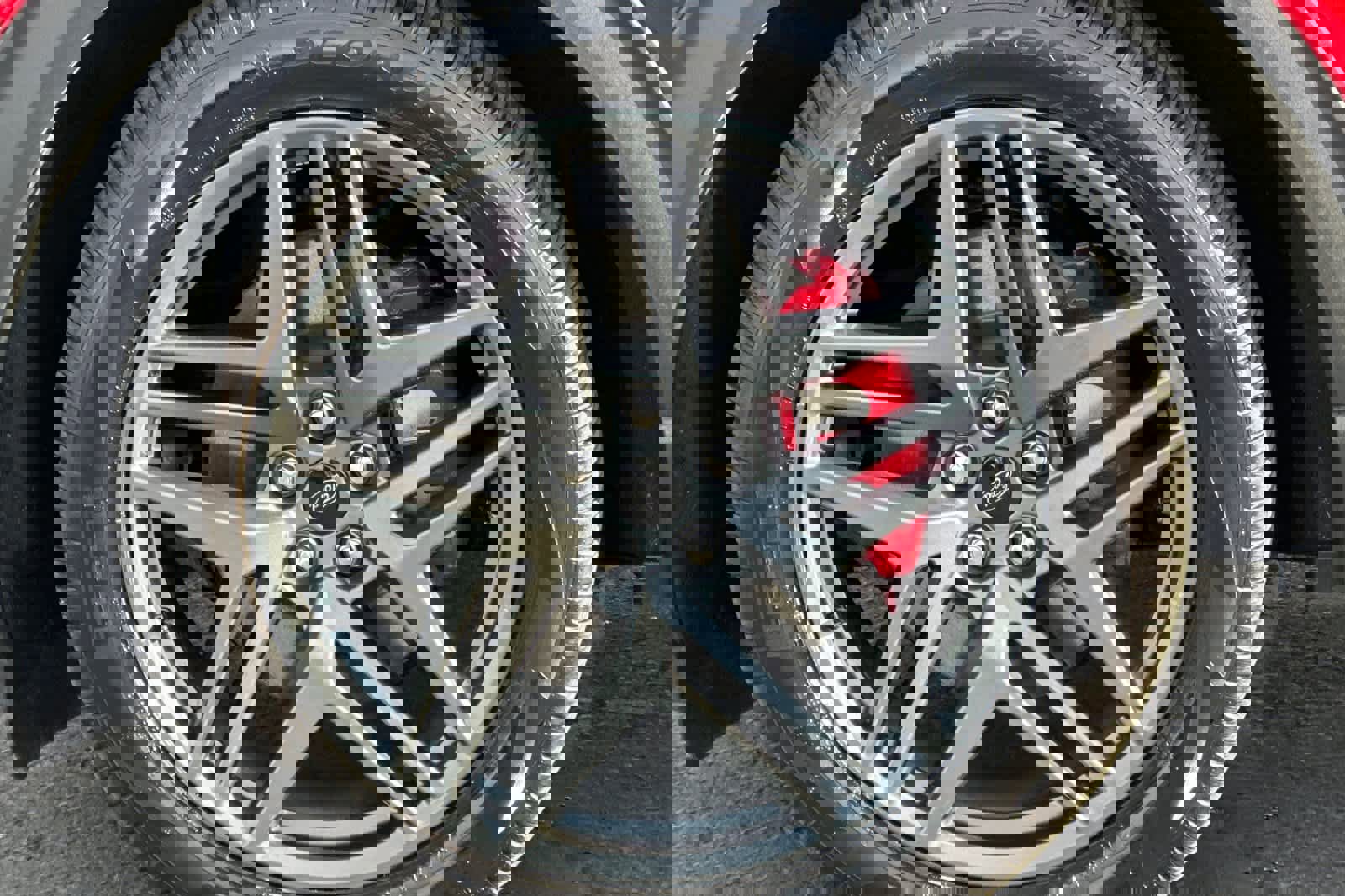 Certified 2025 Ford Explorer ST image 27