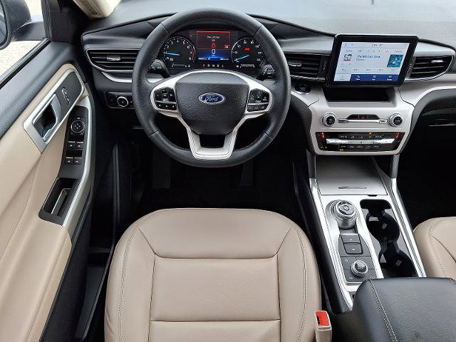 Certified 2024 Ford Explorer XLT w/ Equipment Group 202A image 12