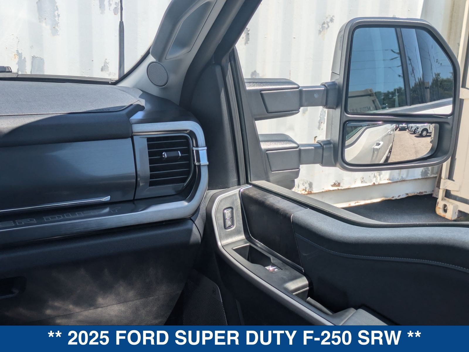 Certified 2025 Ford F250 Lariat w/ Lariat Ultimate Package AWD/4WD image 19
