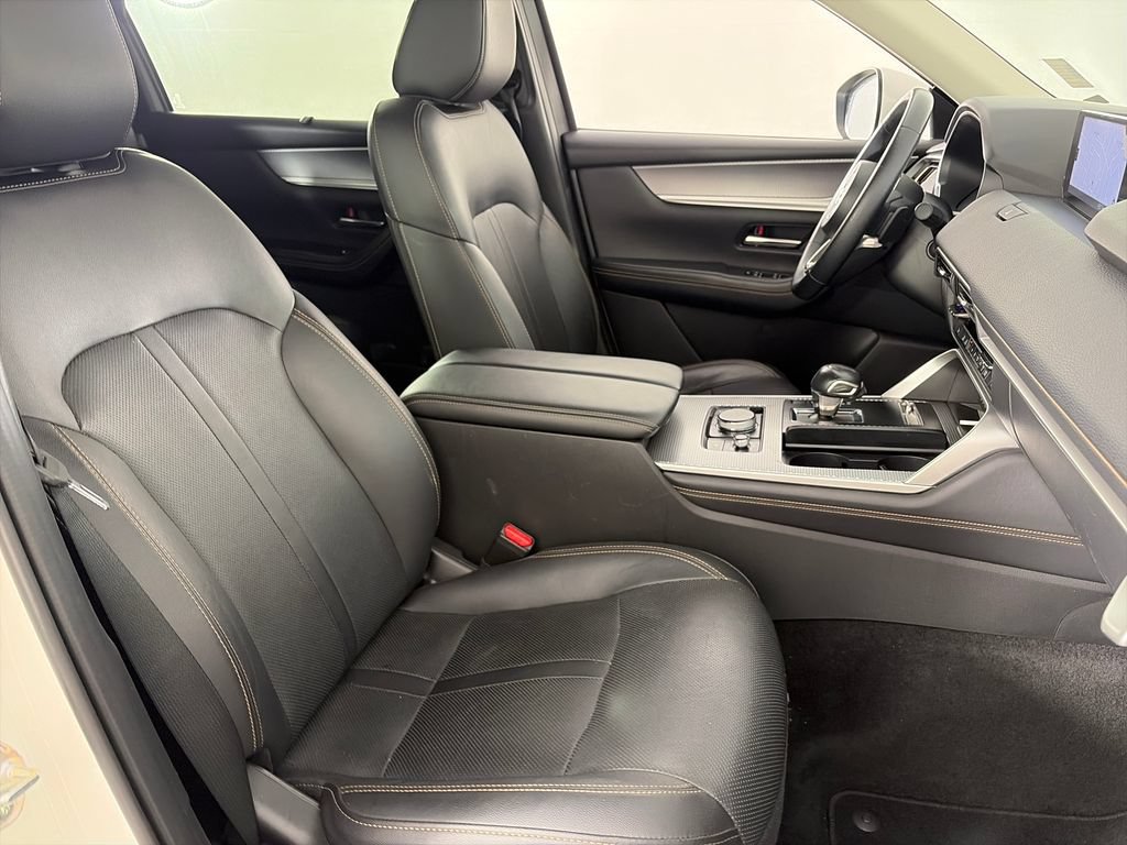 Used 2024 MAZDA CX-90 3.3 Turbo w/ Premium Package AWD/4WD image 31