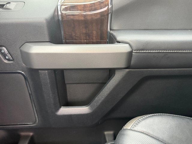 Certified 2017 Ford F350 Platinum w/ Platinum Ultimate Package image 16