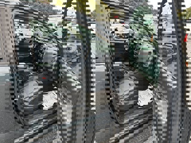 Used 2018 Chevrolet Colorado Z71 image 16