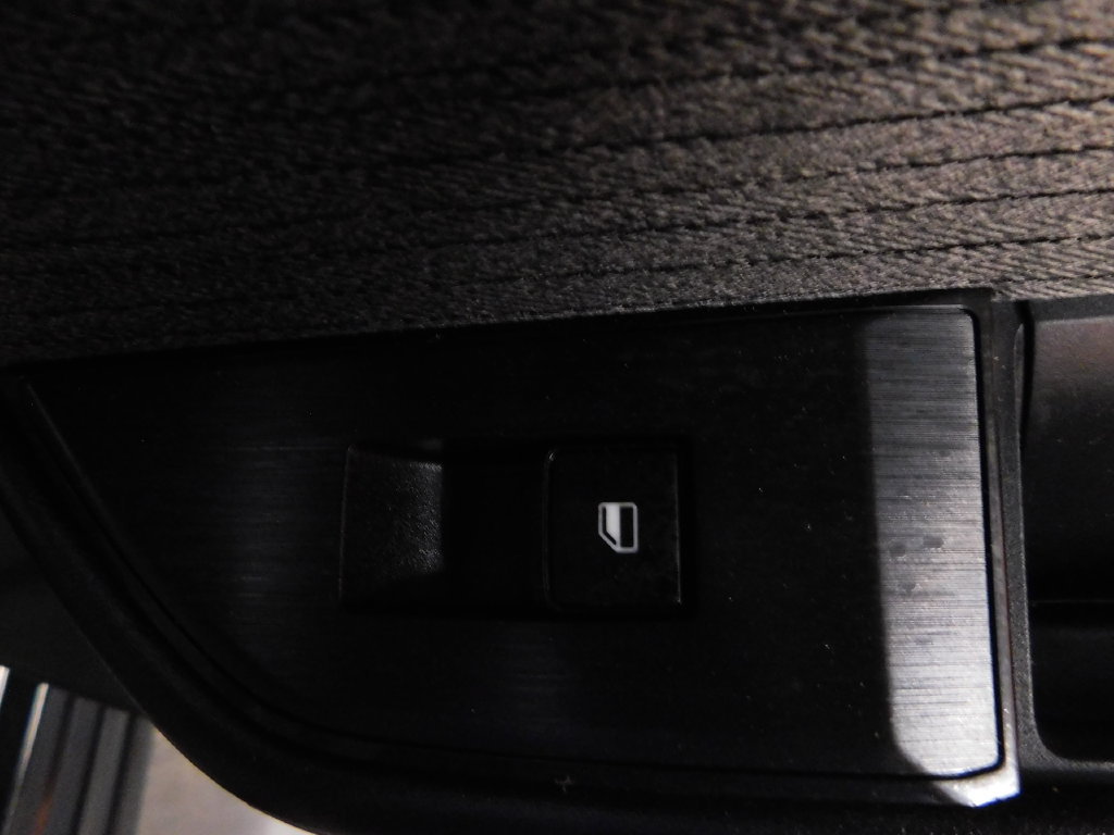 Used 2023 Nissan Rogue SV FWD image 35